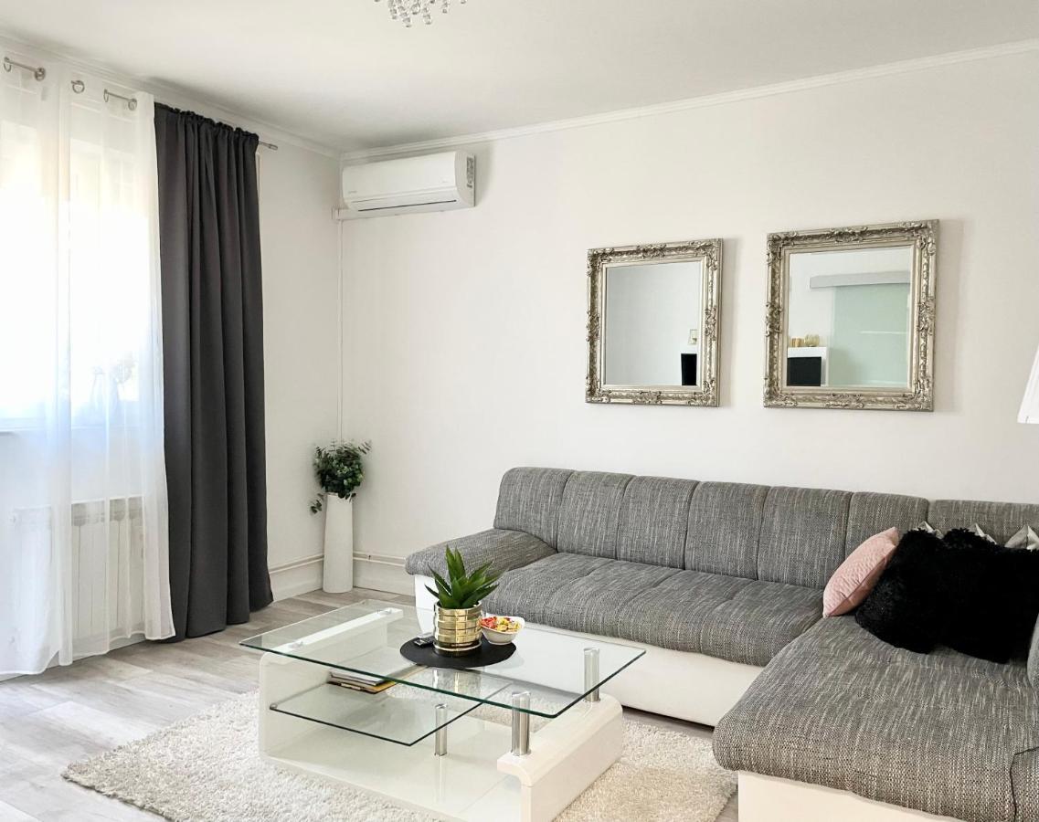 Apartment "Mimoza 1" Self Check-In, Self Check-Out Otočac Exteriér fotografie
