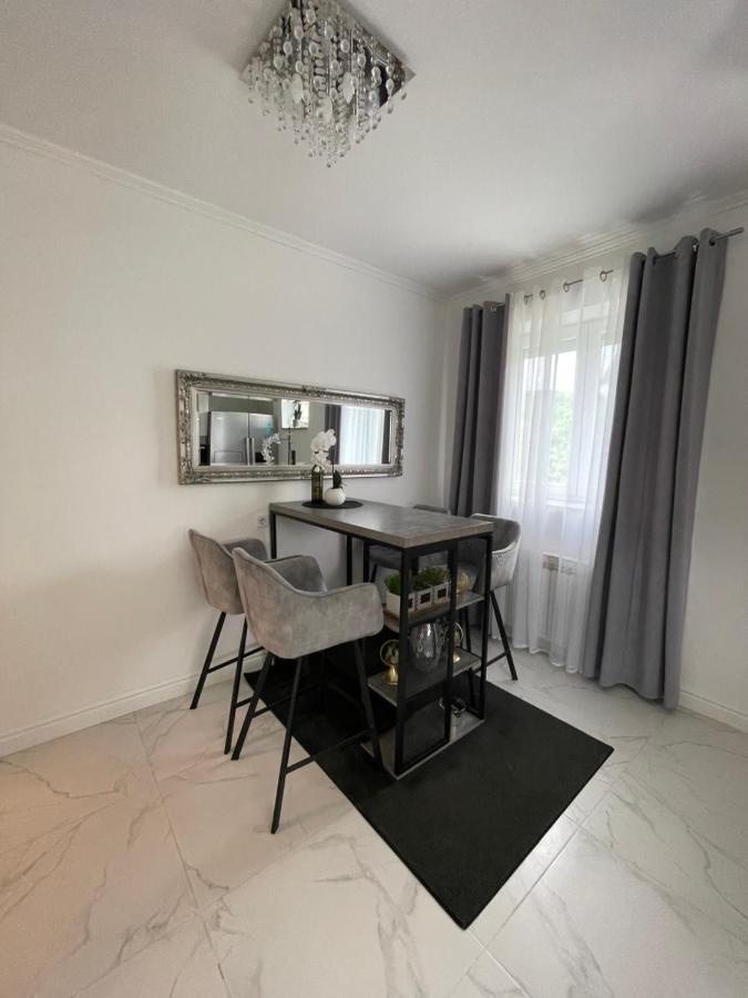 Apartment "Mimoza 1" Self Check-In, Self Check-Out Otočac Exteriér fotografie